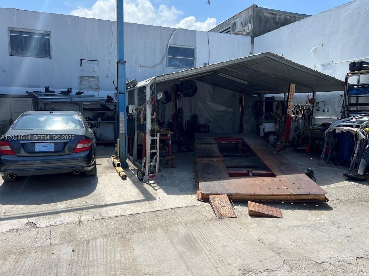 205 N Dixie Hwy, Hallandale Beach, FL 33009 Photo