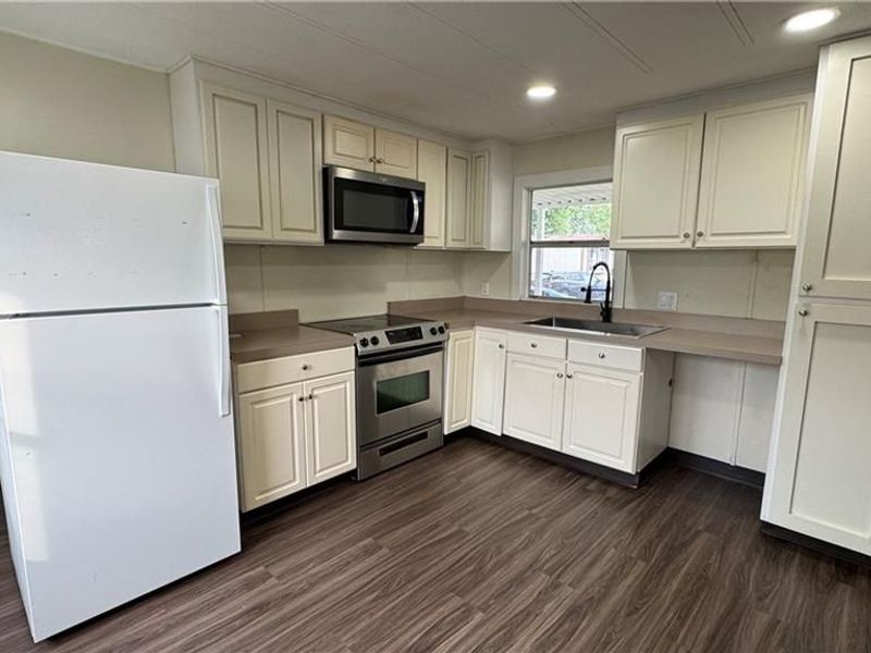 5083 Santa Fe Drive, Dayton, OH 45414 Photo 11