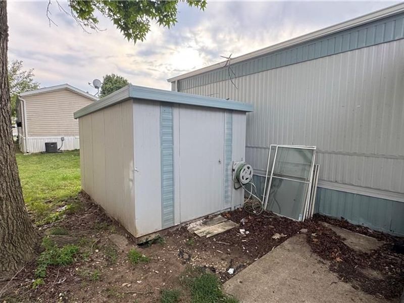 5083 Santa Fe Drive, Dayton, OH 45414 Photo 3