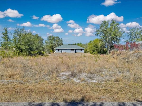 2604 62nd ST W, LEHIGH ACRES, FL 33971