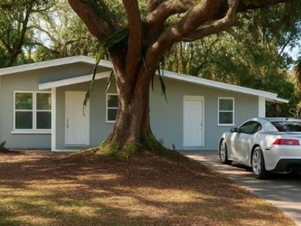 2211 54TH AVENUE DRIVE W, BRADENTON, FL 34207