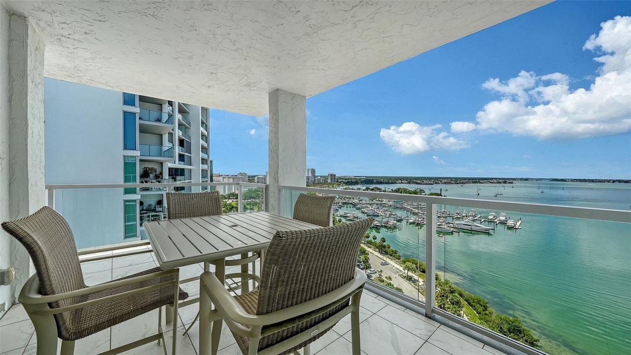 1111 N Gulfstream Avenue, Unit PH-C, Sarasota, FL 34236 Photo