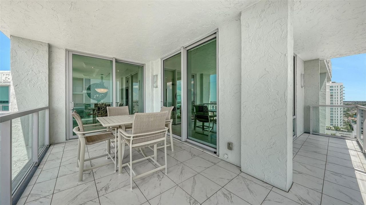 1111 N Gulfstream Avenue, Unit PH-C, Sarasota, FL 34236 Photo