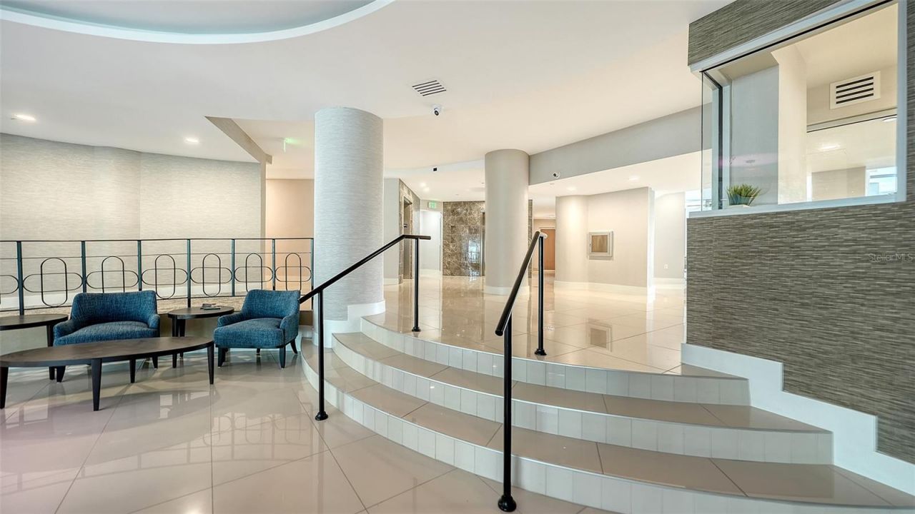 1111 N Gulfstream Avenue, Unit PH-C, Sarasota, FL 34236 Photo