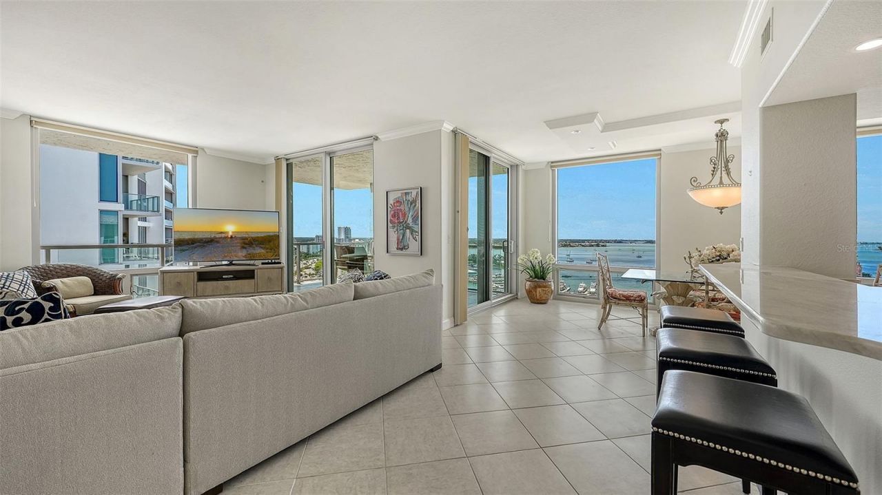 1111 N Gulfstream Avenue, Unit PH-C, Sarasota, FL 34236 Photo