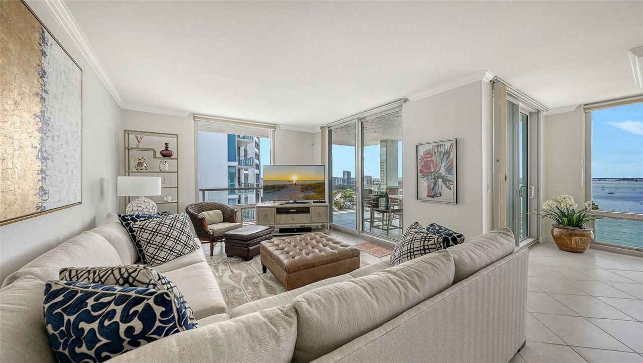 1111 N Gulfstream Avenue, Unit PH-C, Sarasota, FL 34236 Photo