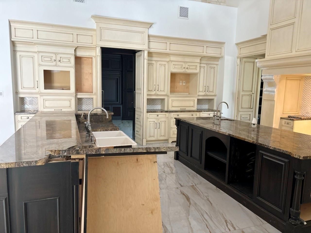 9003 Waterash Lane N, Pinellas Park, FL 33782 Photo