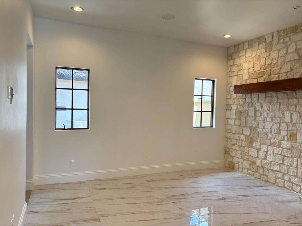 9003 Waterash Lane N, Pinellas Park, FL 33782 Photo