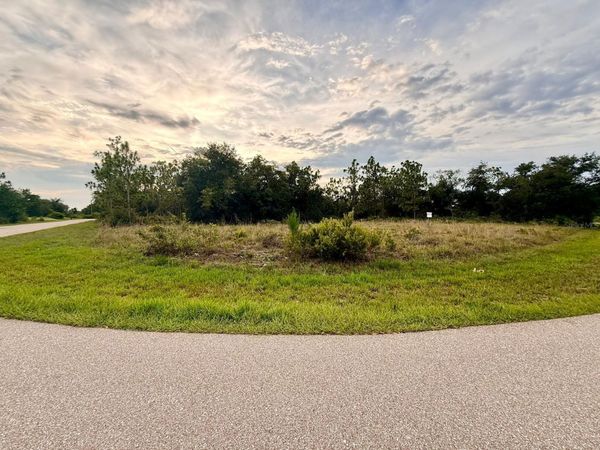 133 VANILLA CIRCLE , PUNTA GORDA, FL 33982