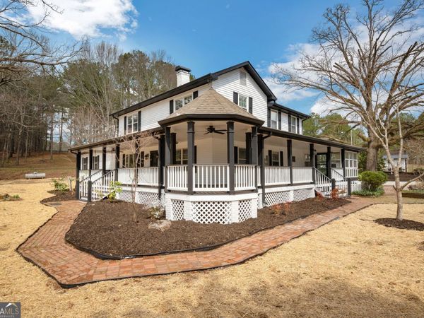 813 Sandy Creek Road, Fayetteville, GA 30214