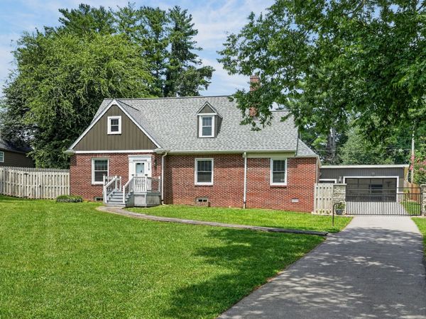 218 Morrison St , McMinnville, TN 37110