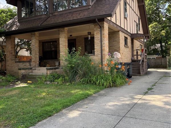 111 S Rose Boulevard , Akron, OH 44302