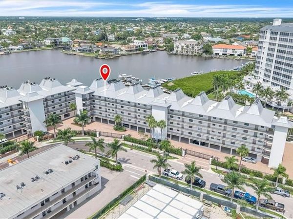 271 Southbay DR, Unit 241, NAPLES, FL 34108