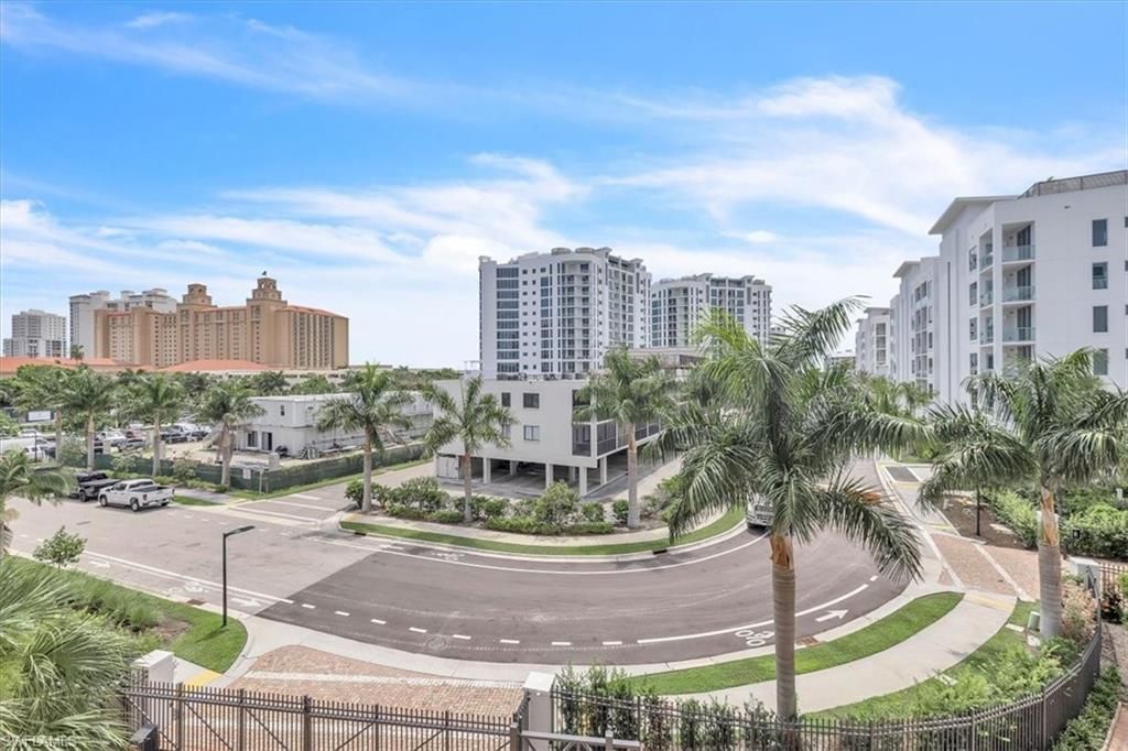 271 Southbay Dr, Unit 241, Naples, FL 34108 Photo