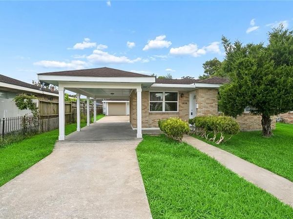1816 STAFFORD Street , Gretna, LA 70053