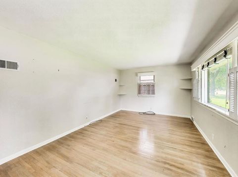 Main Photo