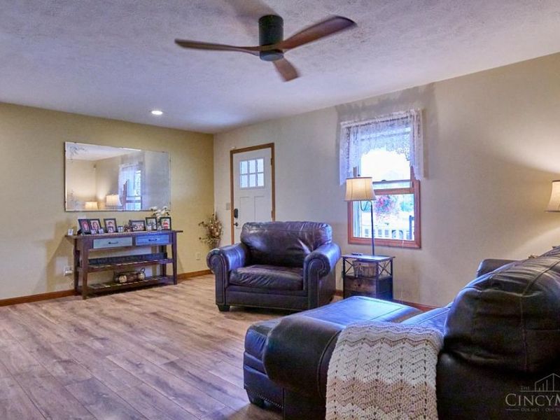 1271 Country Oaks Lane, Wilmington, OH 45177 Photo 4