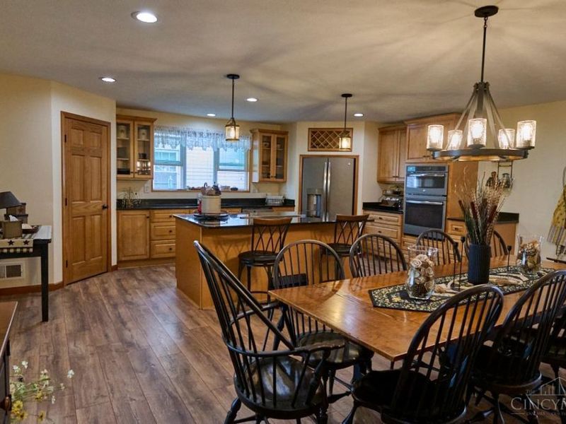 1271 Country Oaks Lane, Wilmington, OH 45177 Photo 6