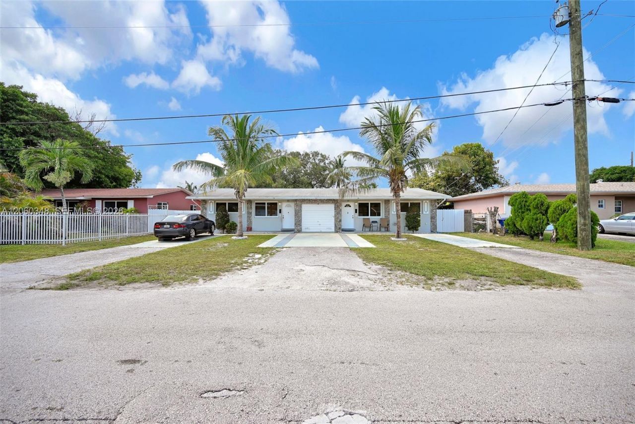 55 NE 165th St , Miami, FL 33162 Photo