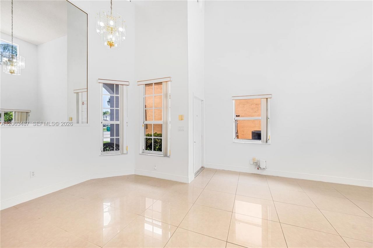 14835 SW 138th Ter, Miami, FL 33196 Photo