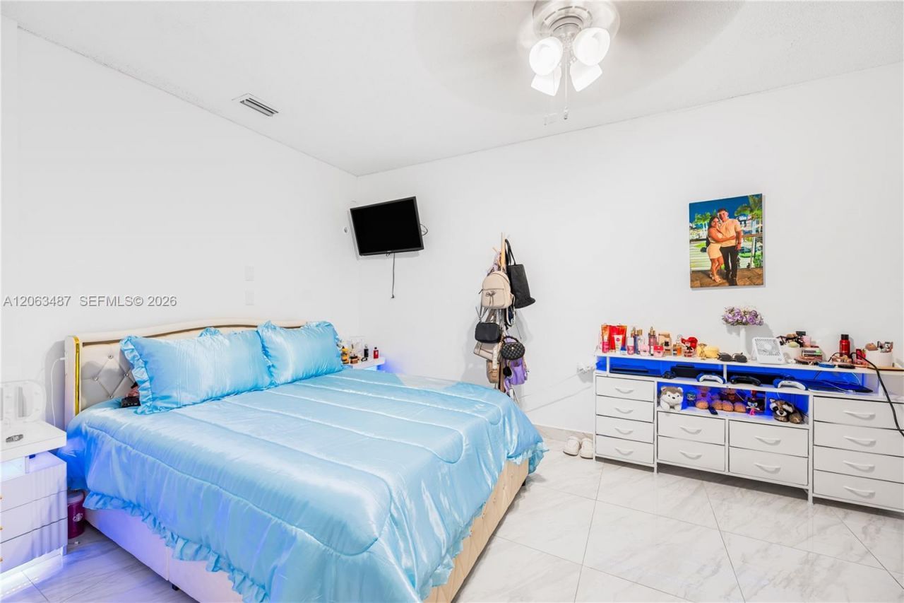 14835 SW 138th Ter, Miami, FL 33196 Photo