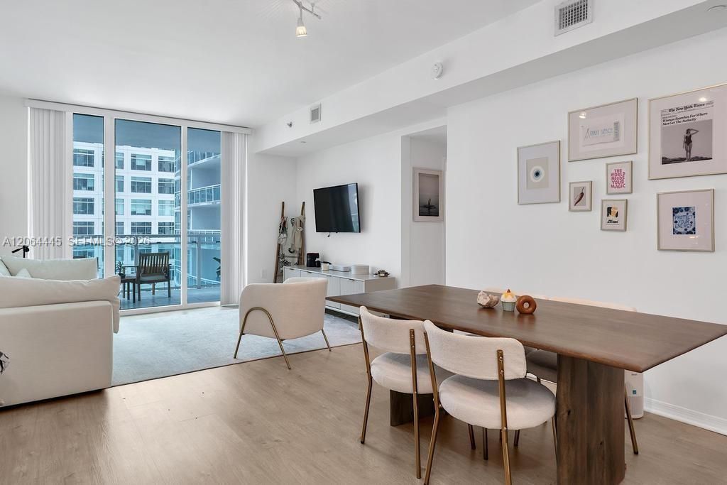 951 Brickell Av, Unit 1100, Miami, FL 33131 Photo