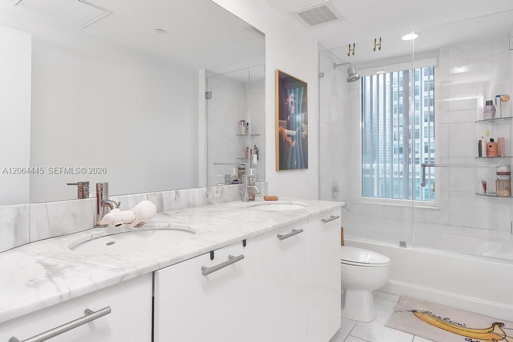 951 Brickell Av, Unit 1100, Miami, FL 33131 Photo