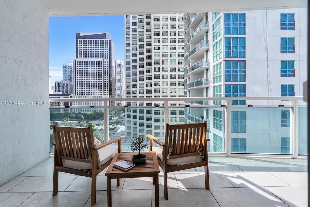 951 Brickell Av, Unit 1100, Miami, FL 33131 Photo