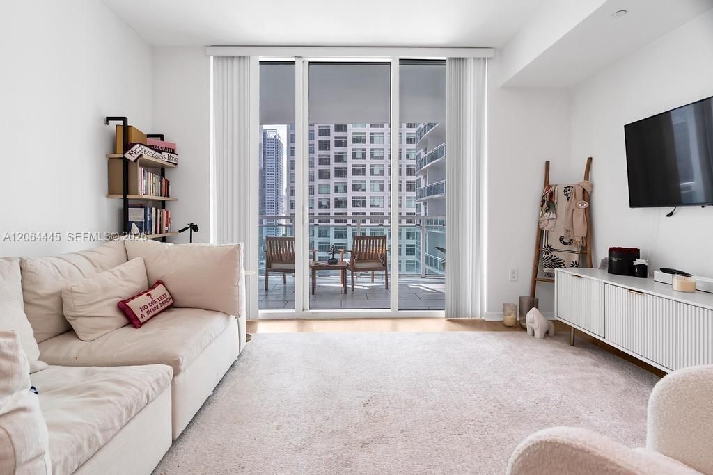 951 Brickell Av, Unit 1100, Miami, FL 33131 Photo