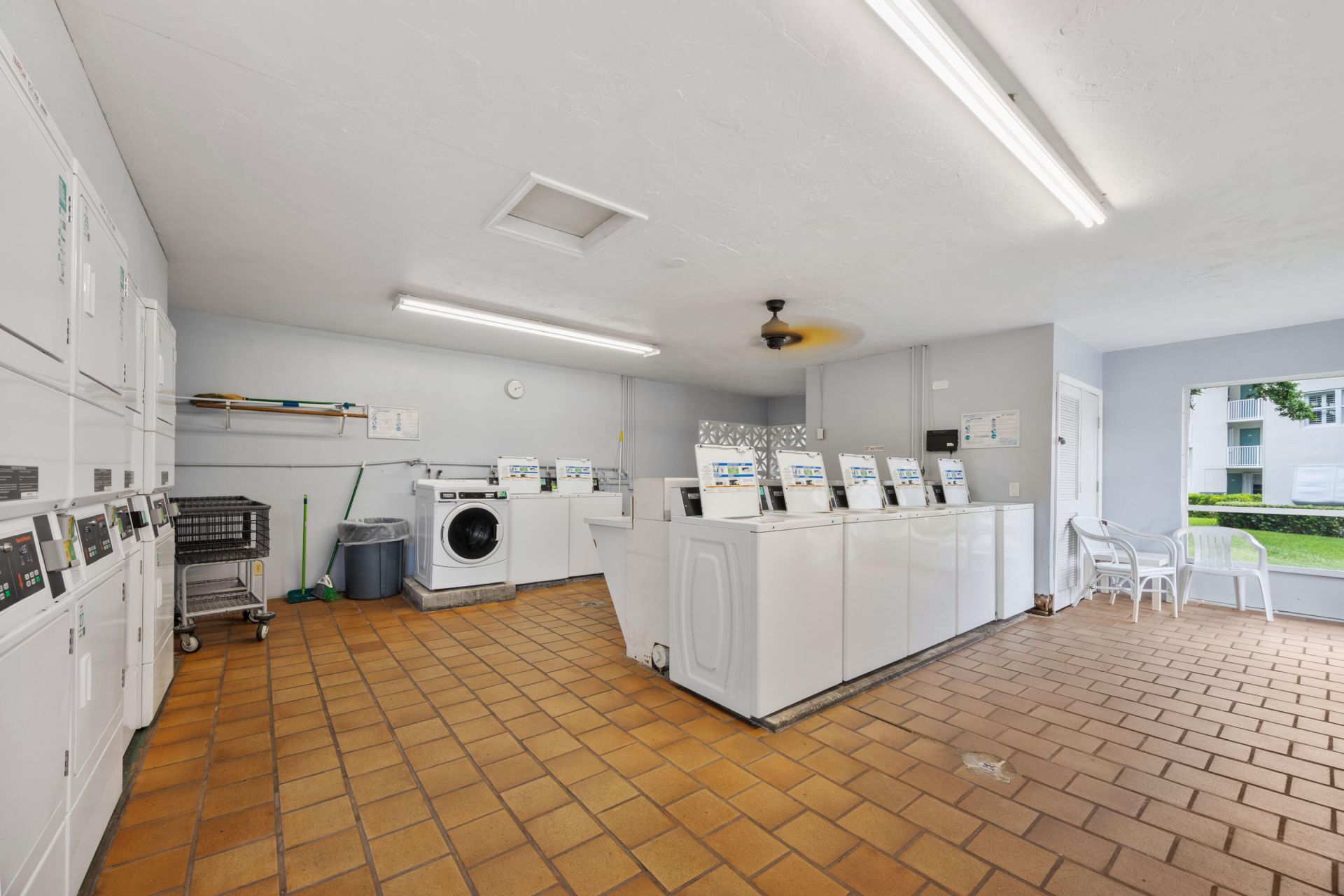 200 Horizons W, Unit 106, Boynton Beach, FL 33435 Photo