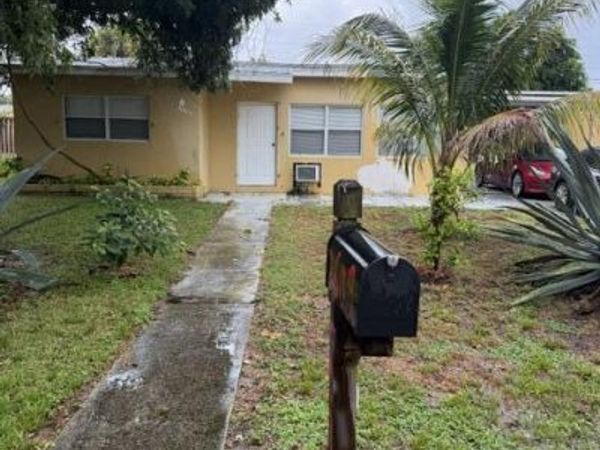 2609 NE 4TH Street, Boynton Beach, FL 33435