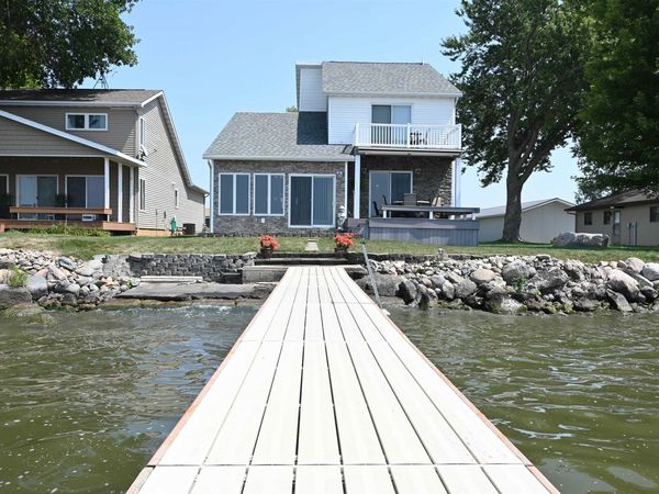 590 & 594 Sunset Drive, Lake View, IA 51450