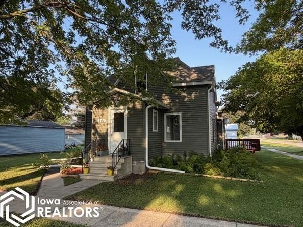 241 Howard Avenue, Woden, IA 50484
