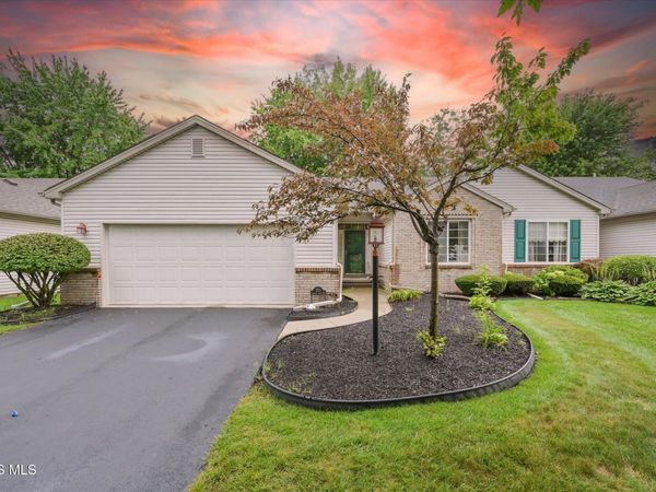 532 Crystal Lake Drive, Holland, OH 43528
