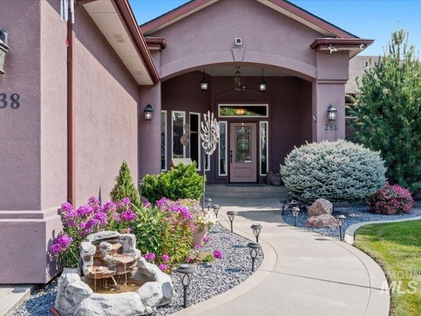 238 E Burney Glen Dr, Meridian, ID 83646