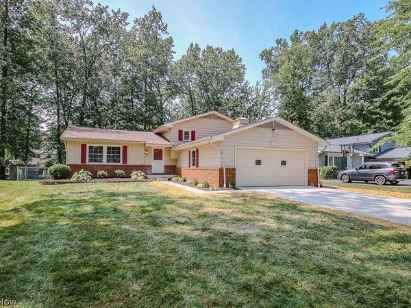7268 Grant Street , Mentor, OH 44060