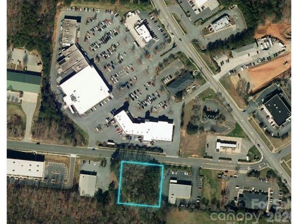000 Waxhaw Parkway , Waxhaw, NC 28173