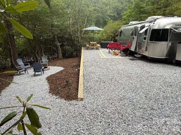 185 Elderberry Loop , Newland, NC 28657