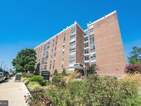 6100 HENRY AVENUE, Unit 2D, PHILADELPHIA, PA 19128