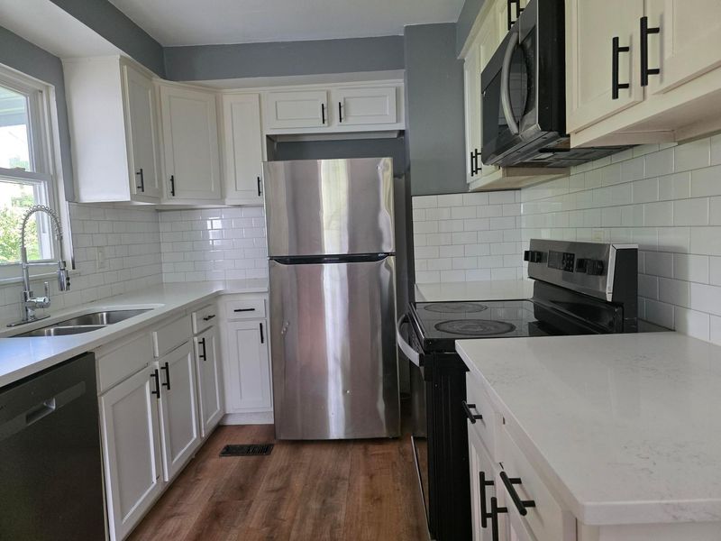 3205 Hamilton Avenue , Columbus, OH 43224 Photo 17