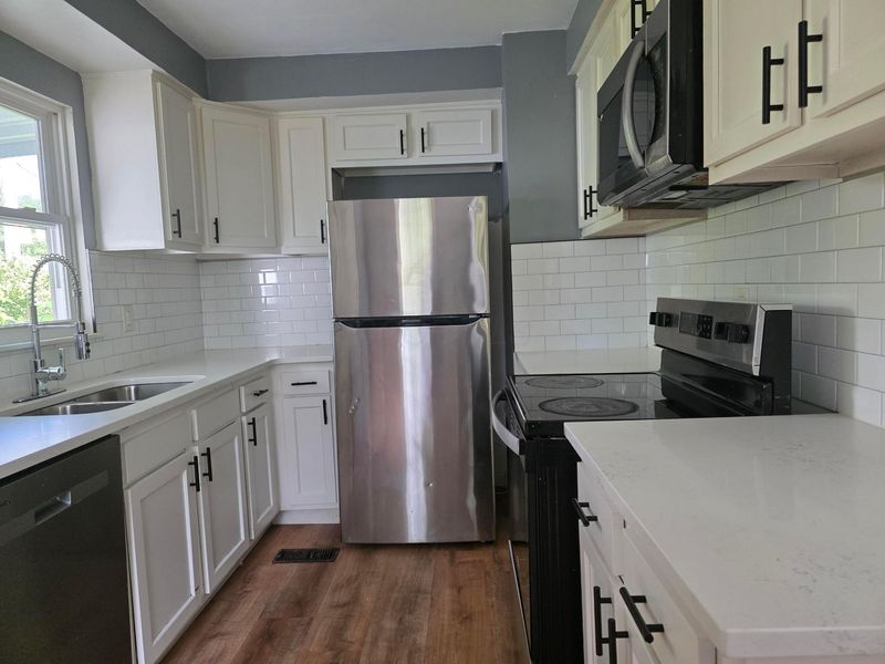 3205 Hamilton Avenue , Columbus, OH 43224 Photo 18