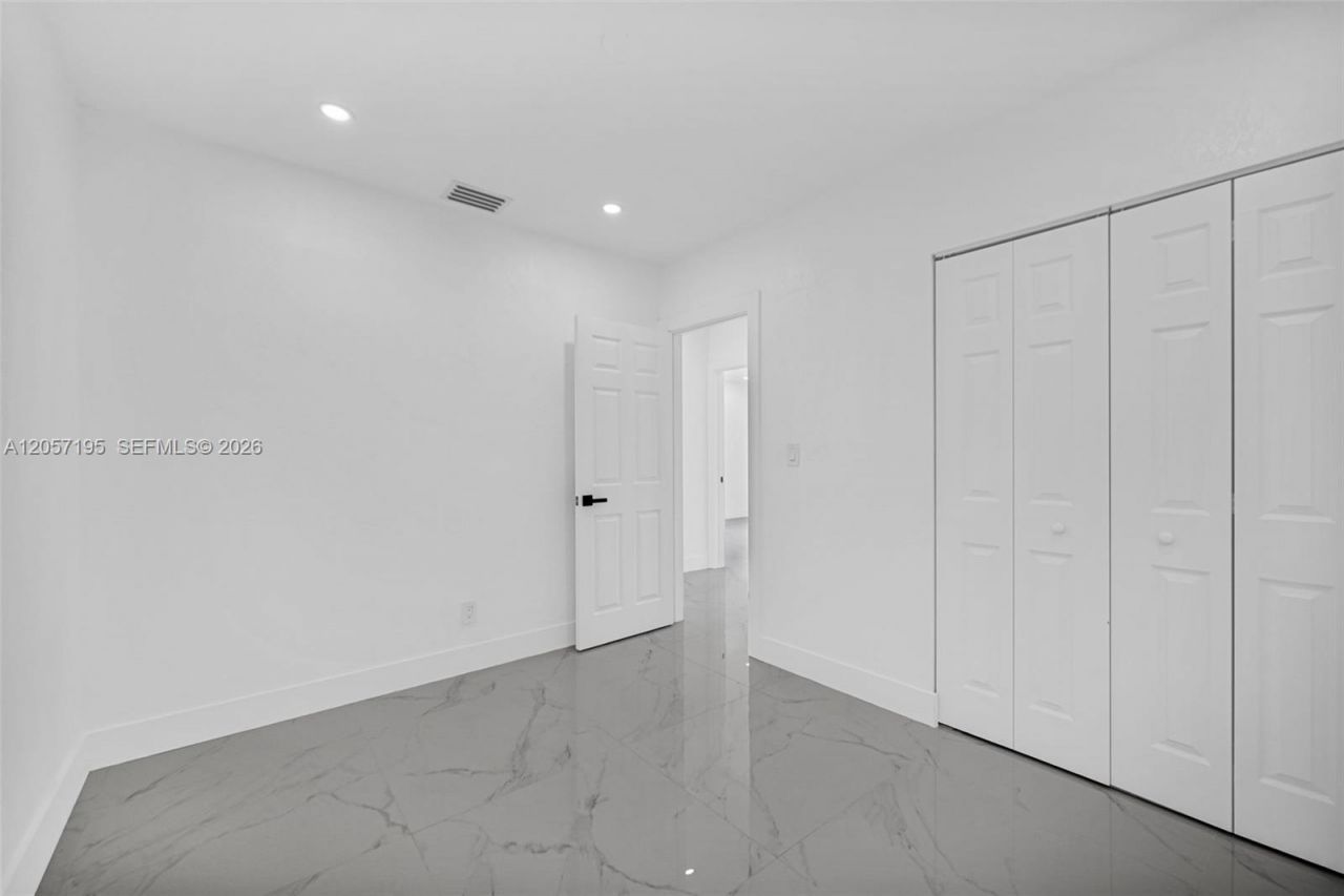 16930 NW 37th Pl , Miami Gardens, FL 33055 Photo