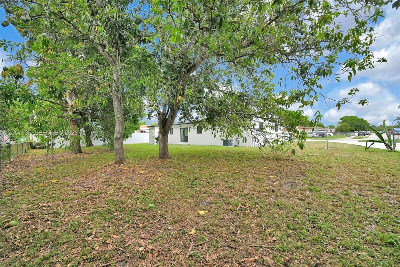 16930 NW 37th Pl , Miami Gardens, FL 33055 Photo