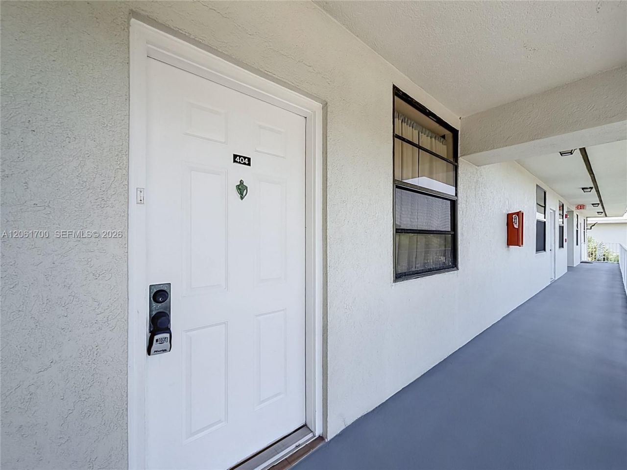 1713 Whitehall Dr , Unit 404, Davie, FL 33324 Photo