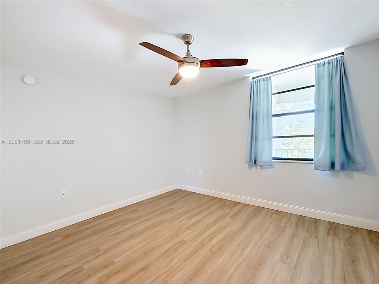 1713 Whitehall Dr , Unit 404, Davie, FL 33324 Photo