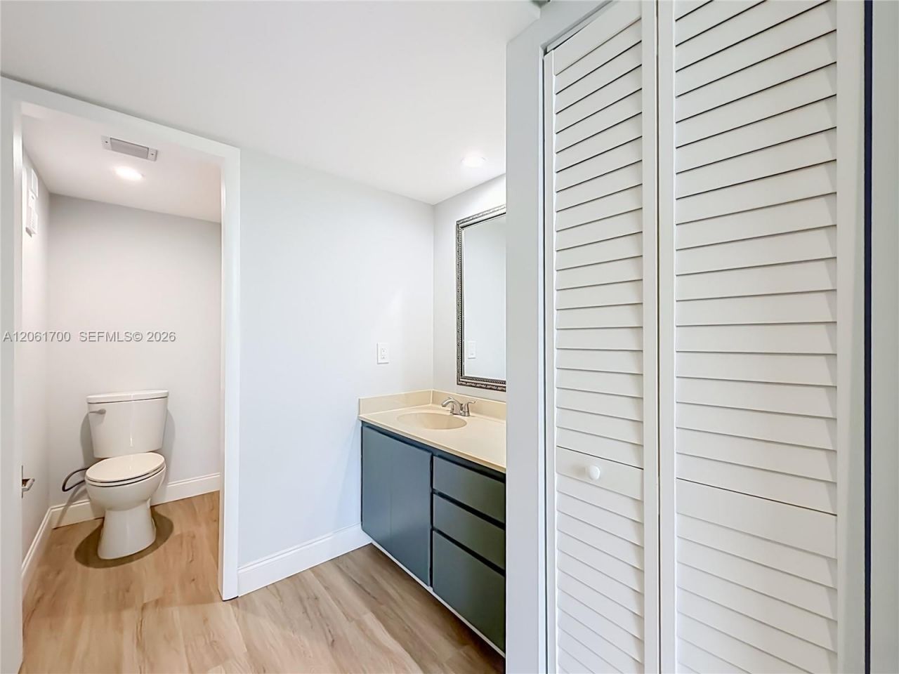 1713 Whitehall Dr , Unit 404, Davie, FL 33324 Photo