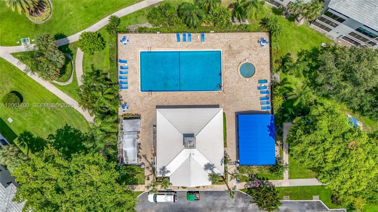 1713 Whitehall Dr , Unit 404, Davie, FL 33324 Photo