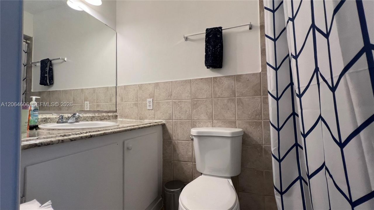 2061 NE 123rd St, North Miami, FL 33181 Photo