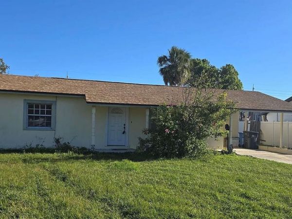 5005 STOLLS AVENUE , TAMPA, FL 33615