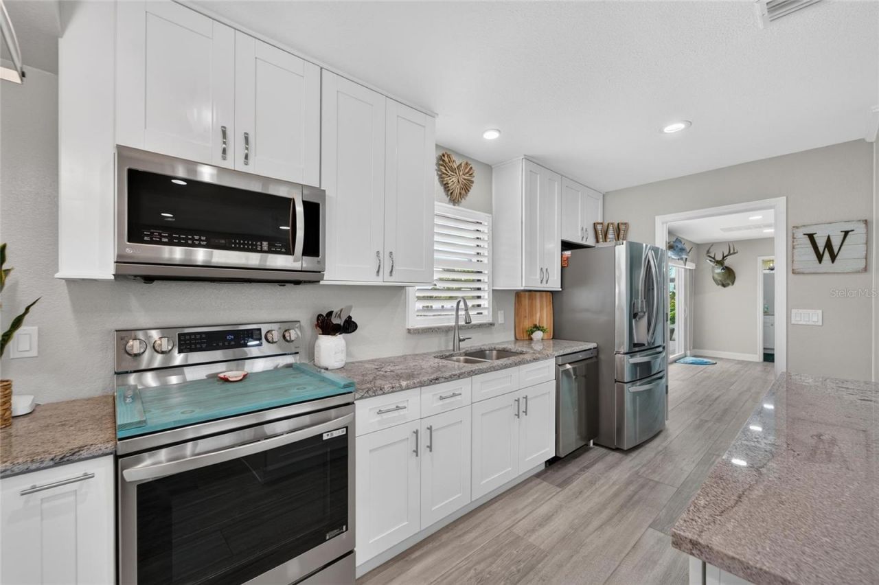 3422 W Shell Point Road , Ruskin, FL 33570 Photo